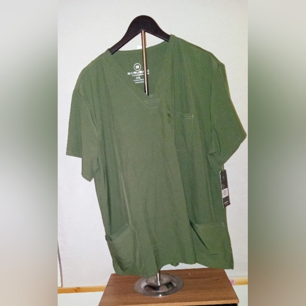 Scrubstar Men's Green Scrub Top - Medium